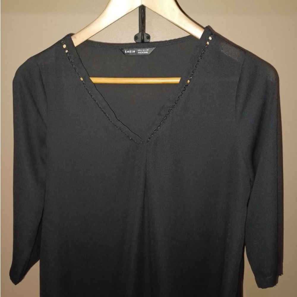 SHEIN v neck lace top